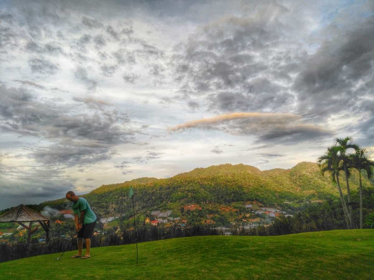 Panviman Resort Chiang Mai-Putting and Chipping Green