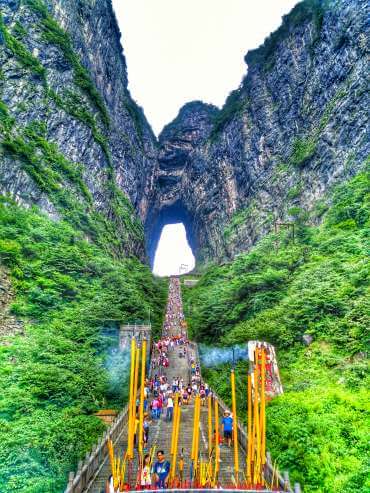 Tianmen Mountain – Glass Walkways & A Cable Car Ride You Don’t Want To Miss
