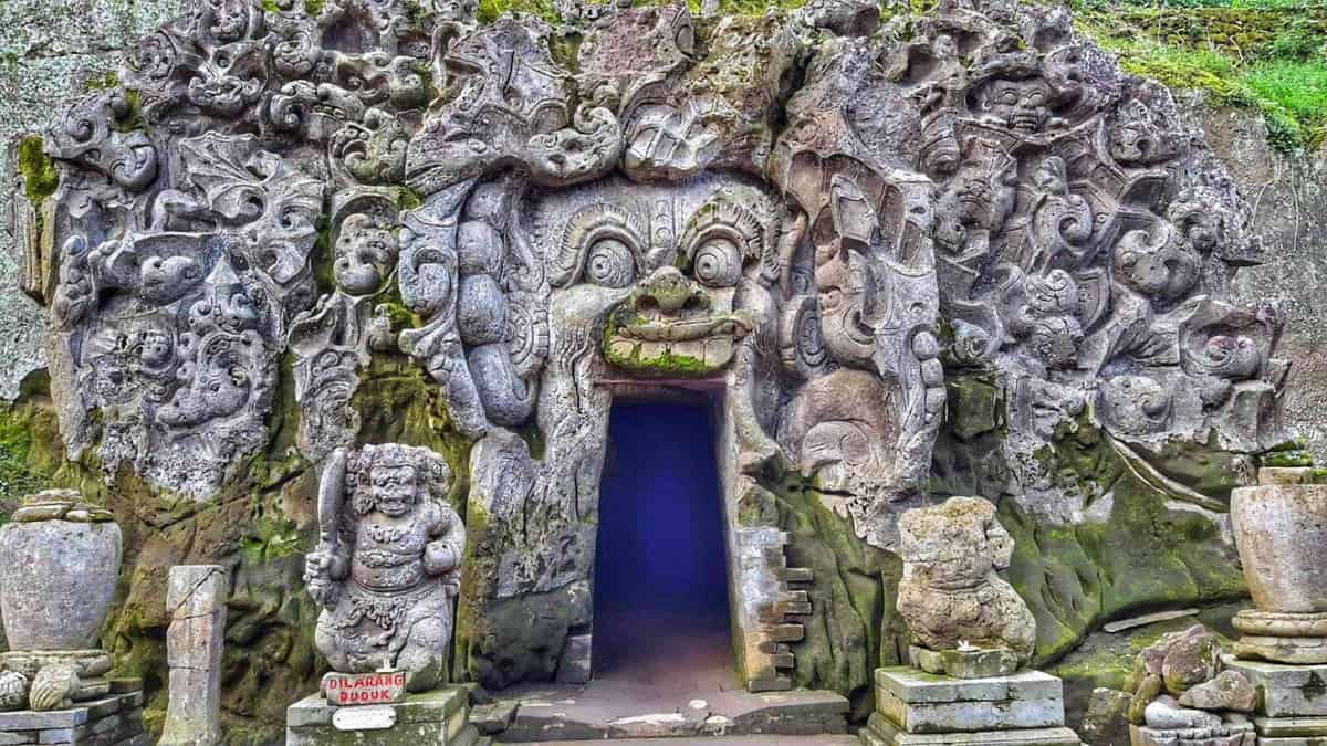 entrance to Goa Gajah Temple - Elephant Cave - photos of Bali, Indonesia