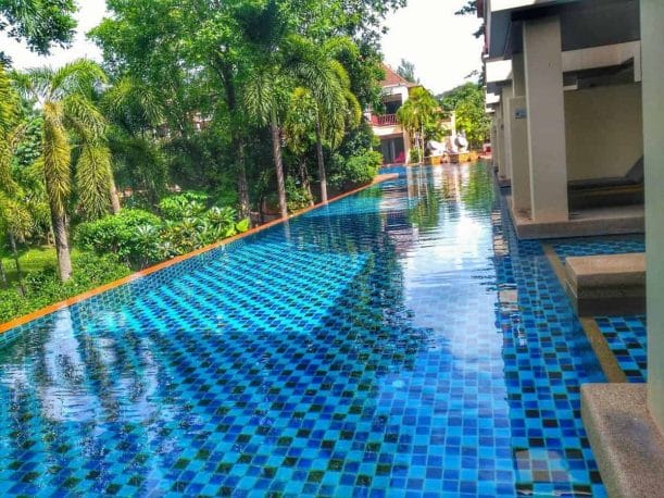 Crown Lanta Resort Pool Access Room - Where to stay Koh Lanta