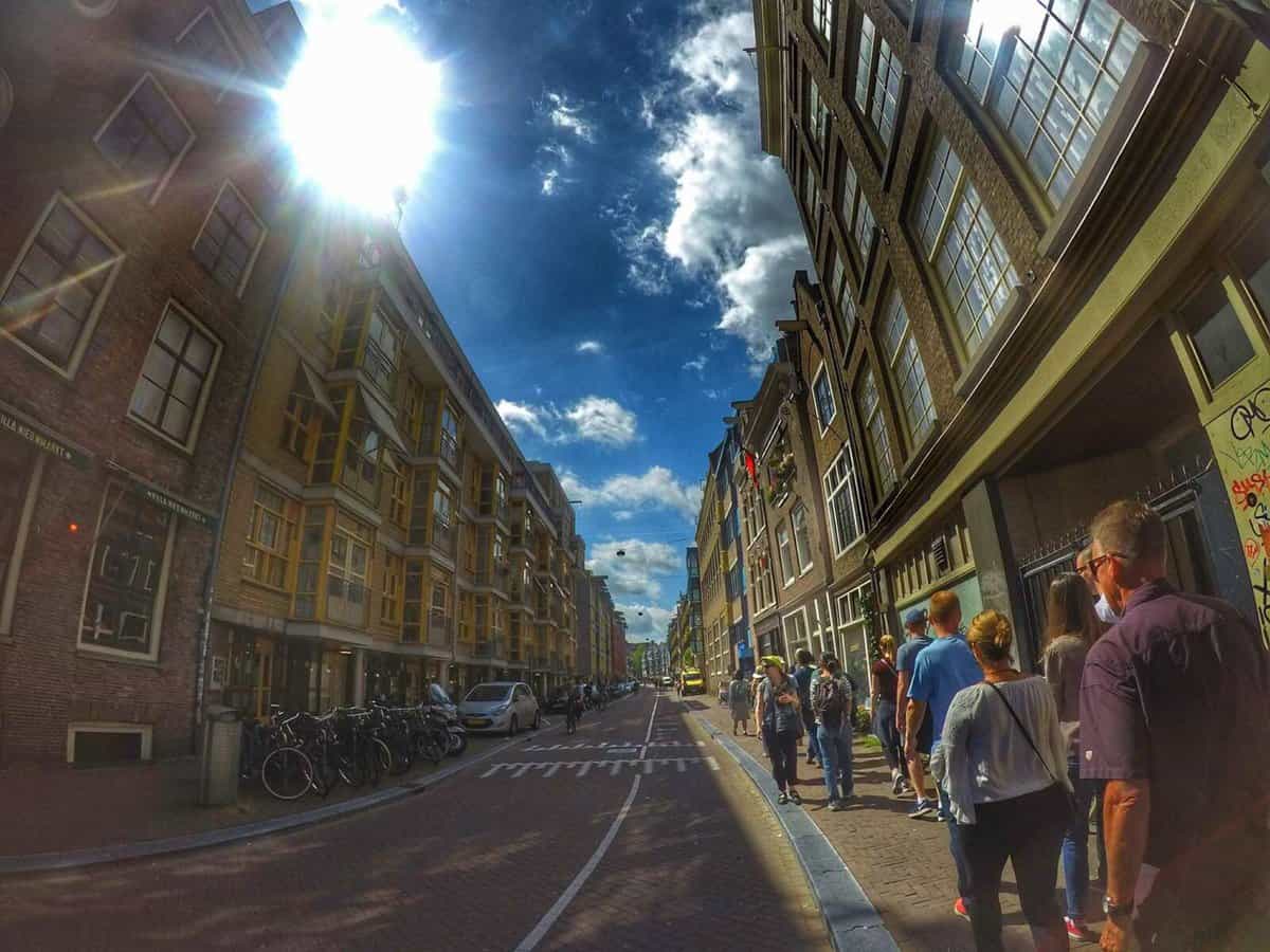 free walking tour - 10 things you must do in Amsterdam