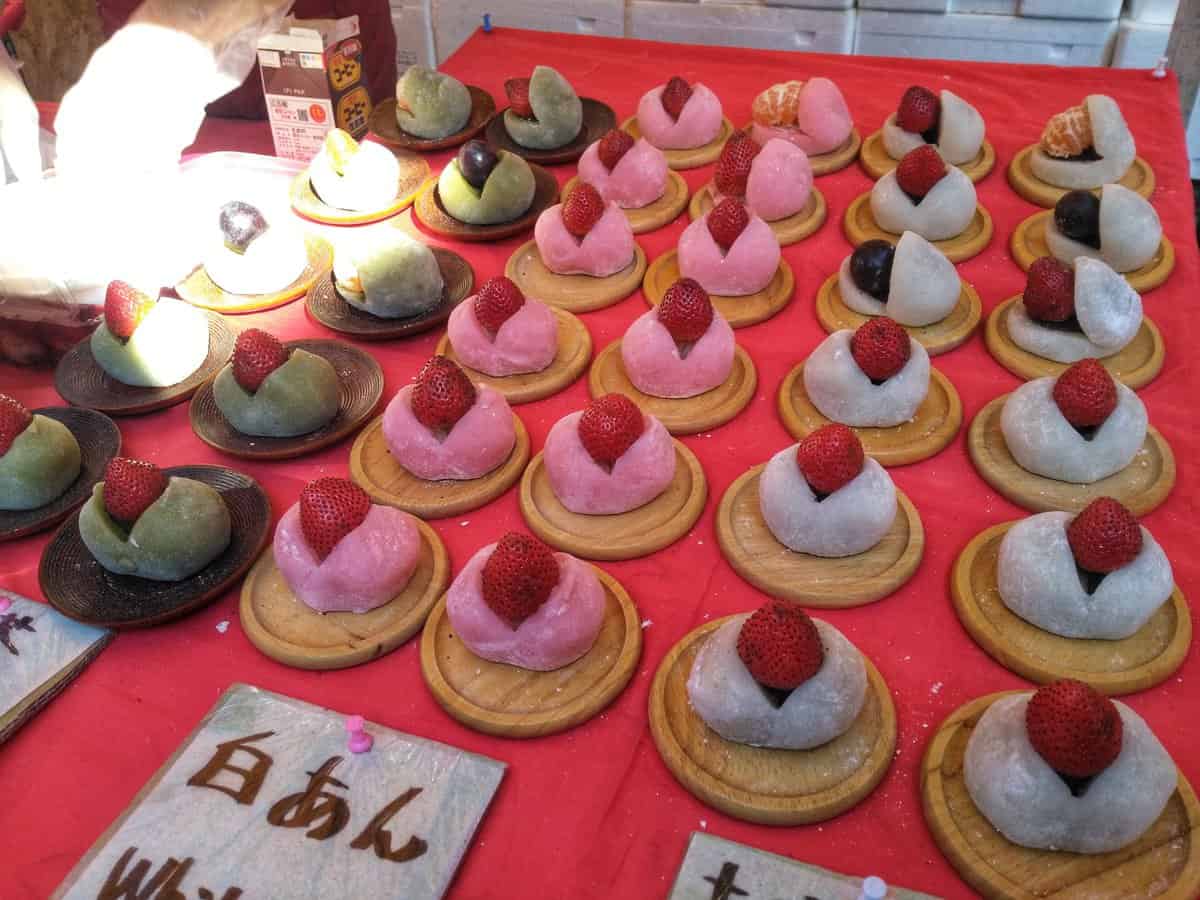 How to plan a trip to Japan - mochi in Kyoto