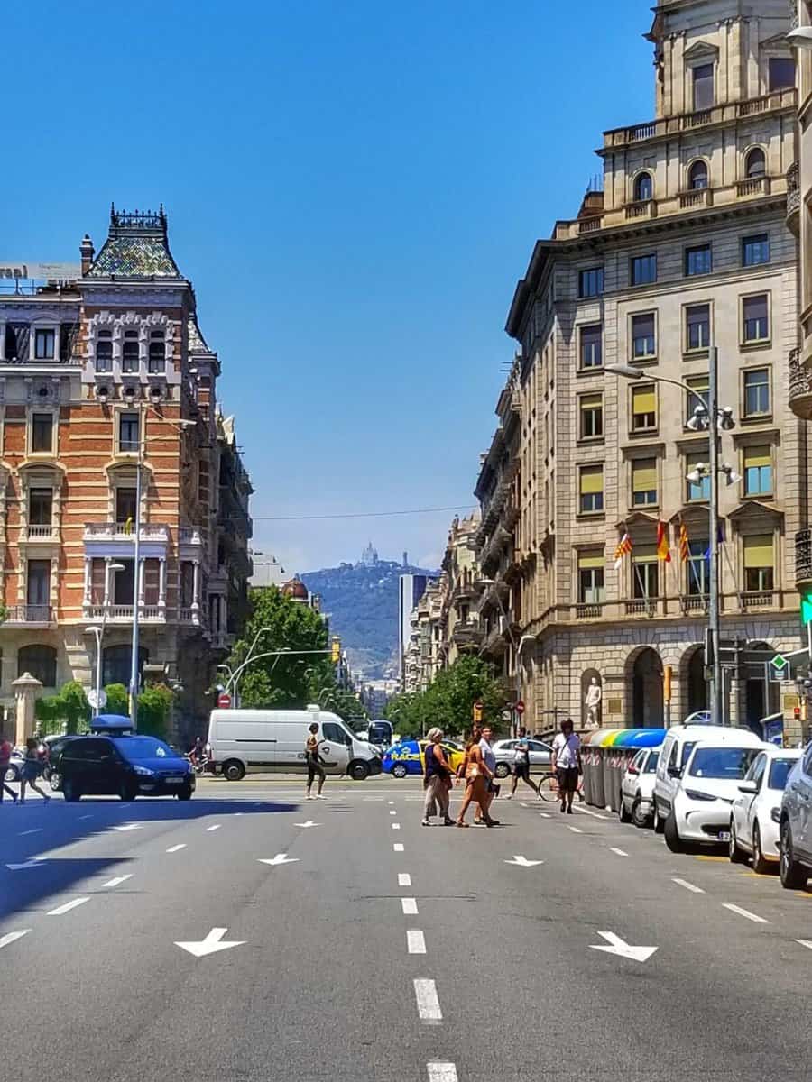 Barcelona travel tips - where to stay