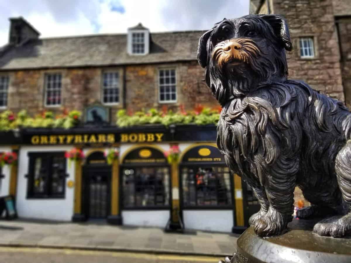 places to visit in Edinburgh - Greyfriars Bobby Statue