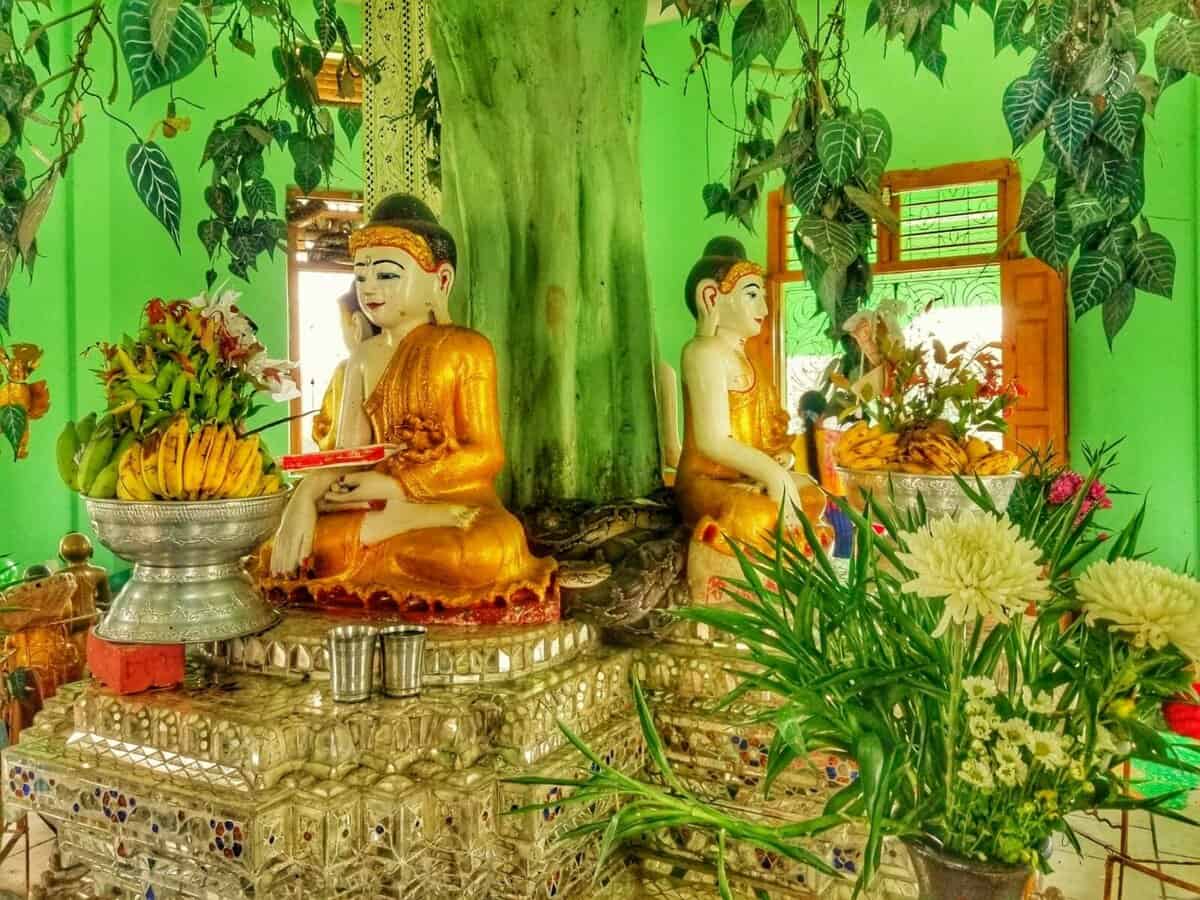 Yangon Myanmar points of interest - Paung Taw Pagoda inside Yangon Myanmar points of interest - Paung Taw Pagoda inside