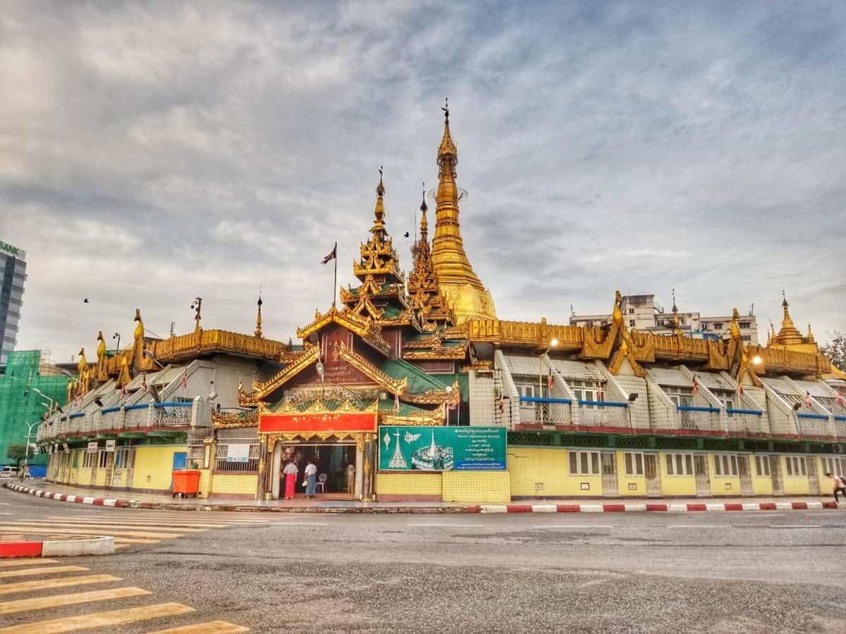 Yangon Things To Do - Sule Pagoda Downtown