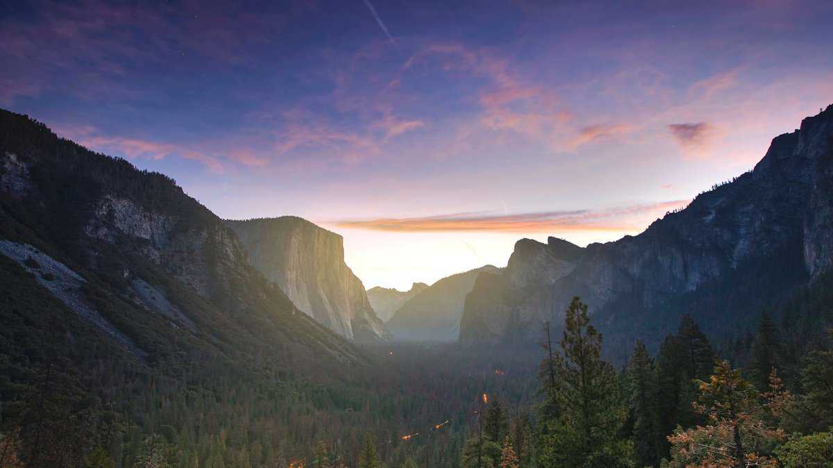 Valley view sunrise- Yosemite