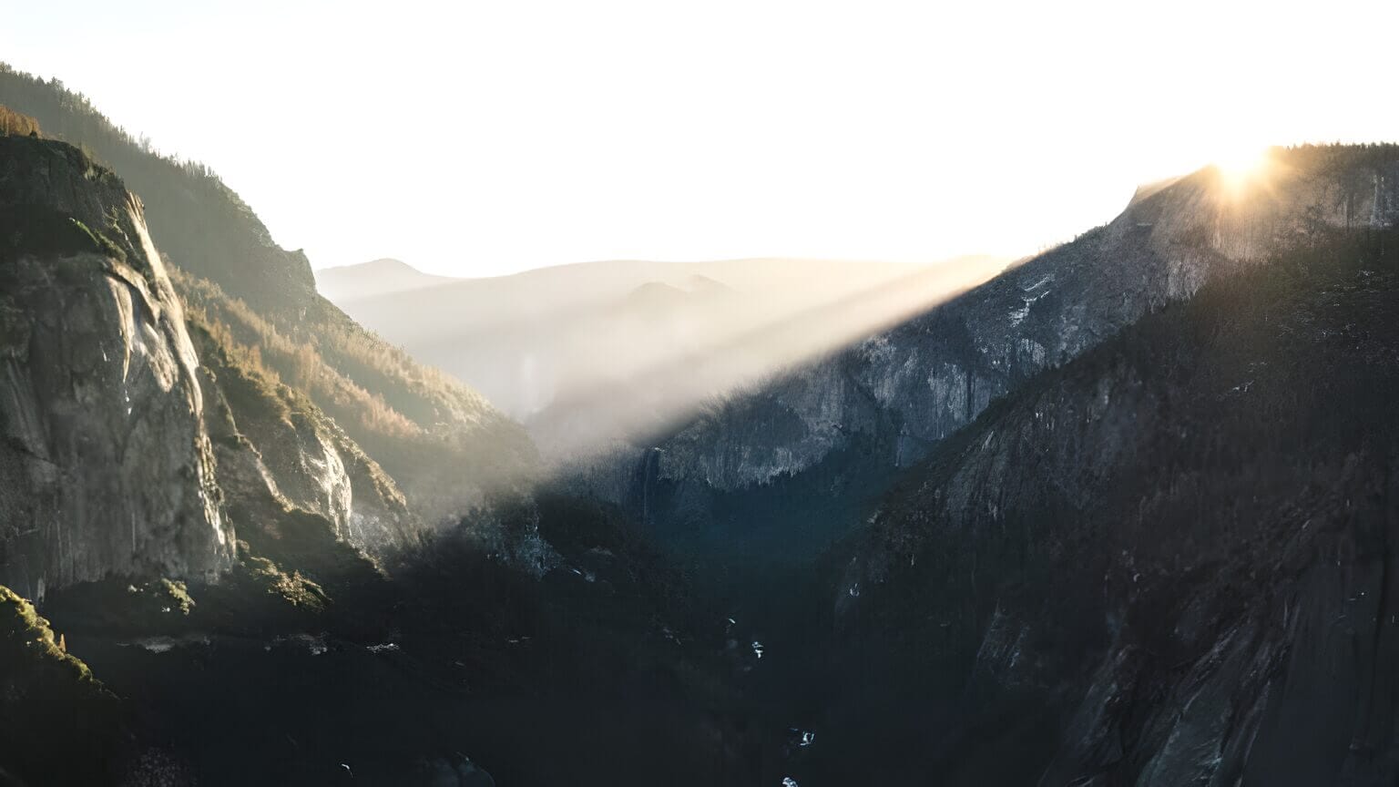 watching the best Yosemite Park sunrise