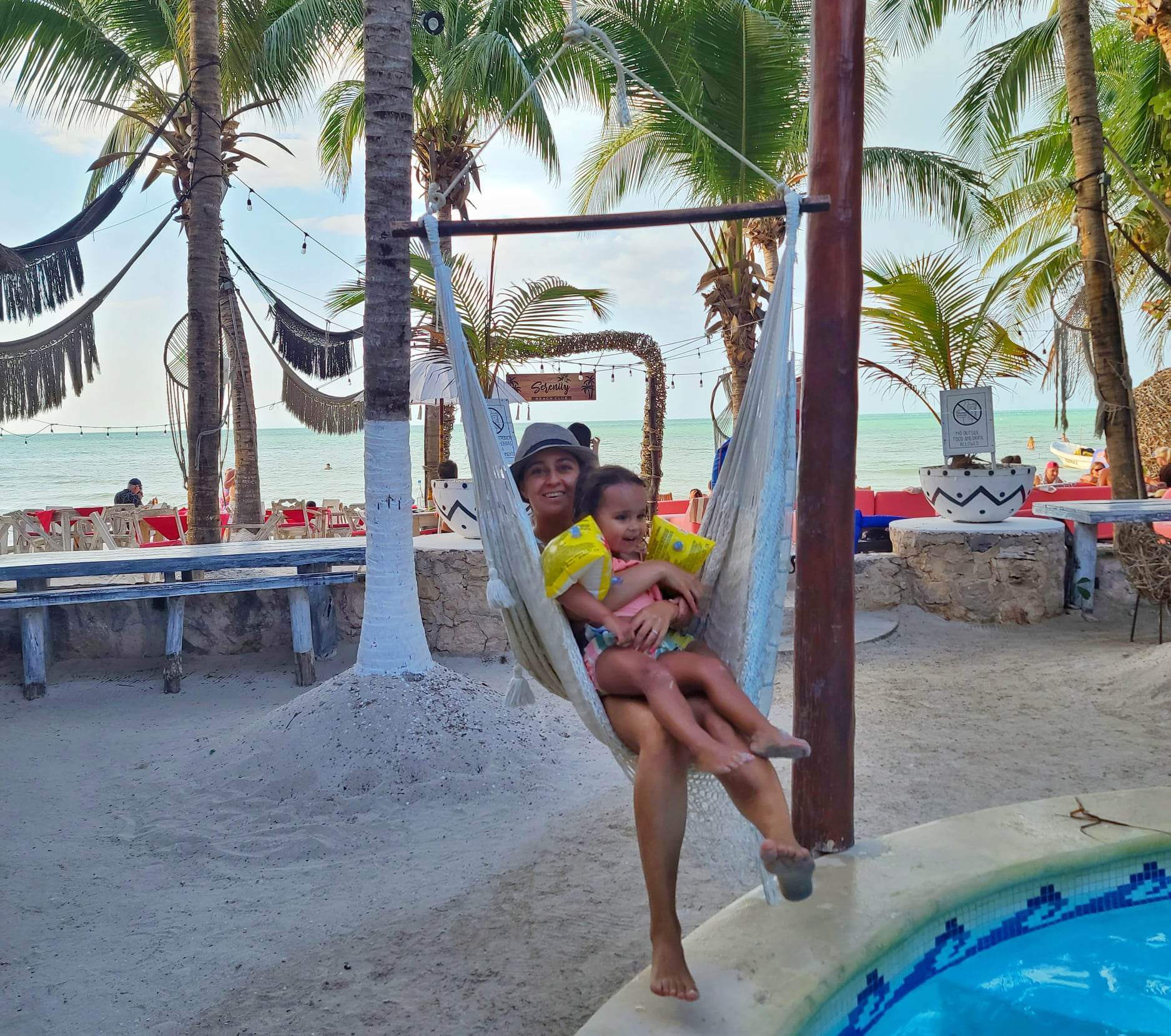 visit Isla Holbox or Isla Mujeres for vacationing