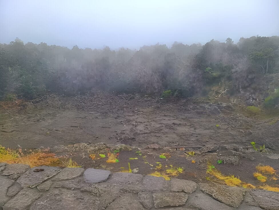 Chain of Craters - Big Island things to do Crater in Hawaii Big Island