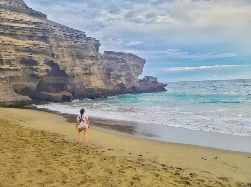 Hawaii big Island Things to do - green sand beach Green sand beach Hawaii