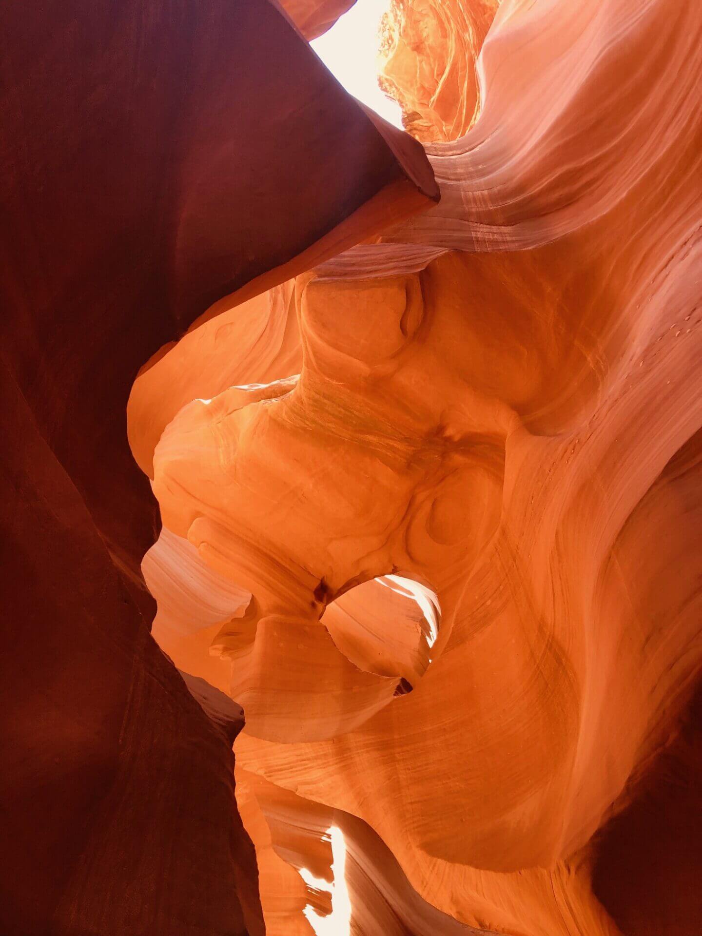 best time to visit lower antelope canyon
