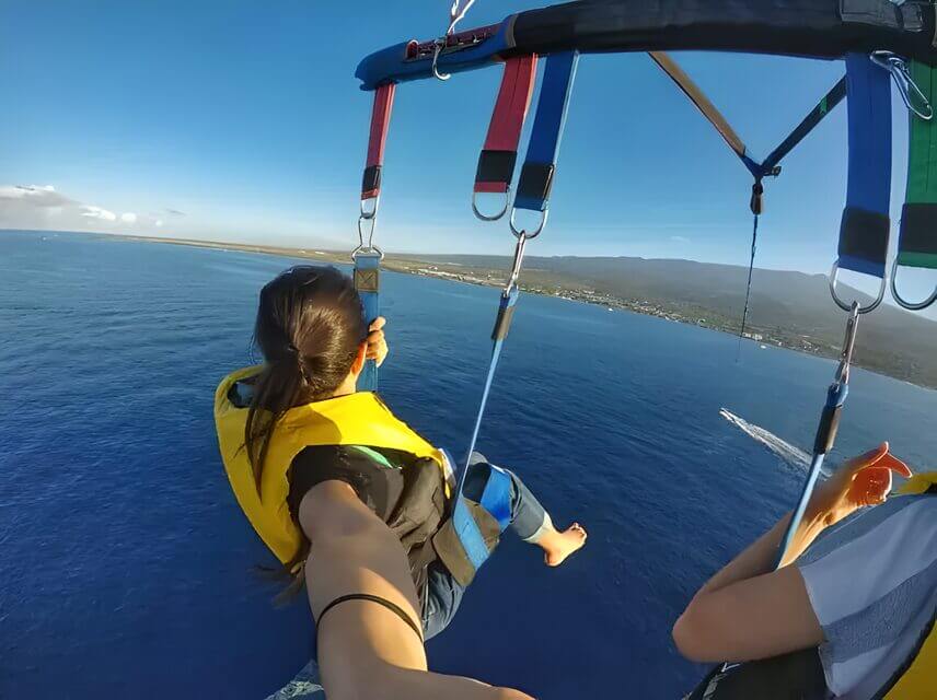 Parasailing in Big Island Hawaii Parasailing in Big Island Hawaii
