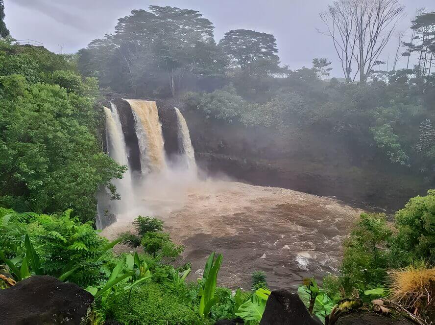 Rainbow Falls - Hawaii Big Island what to do Rainbow Falls - Hawaii Big Island attractions