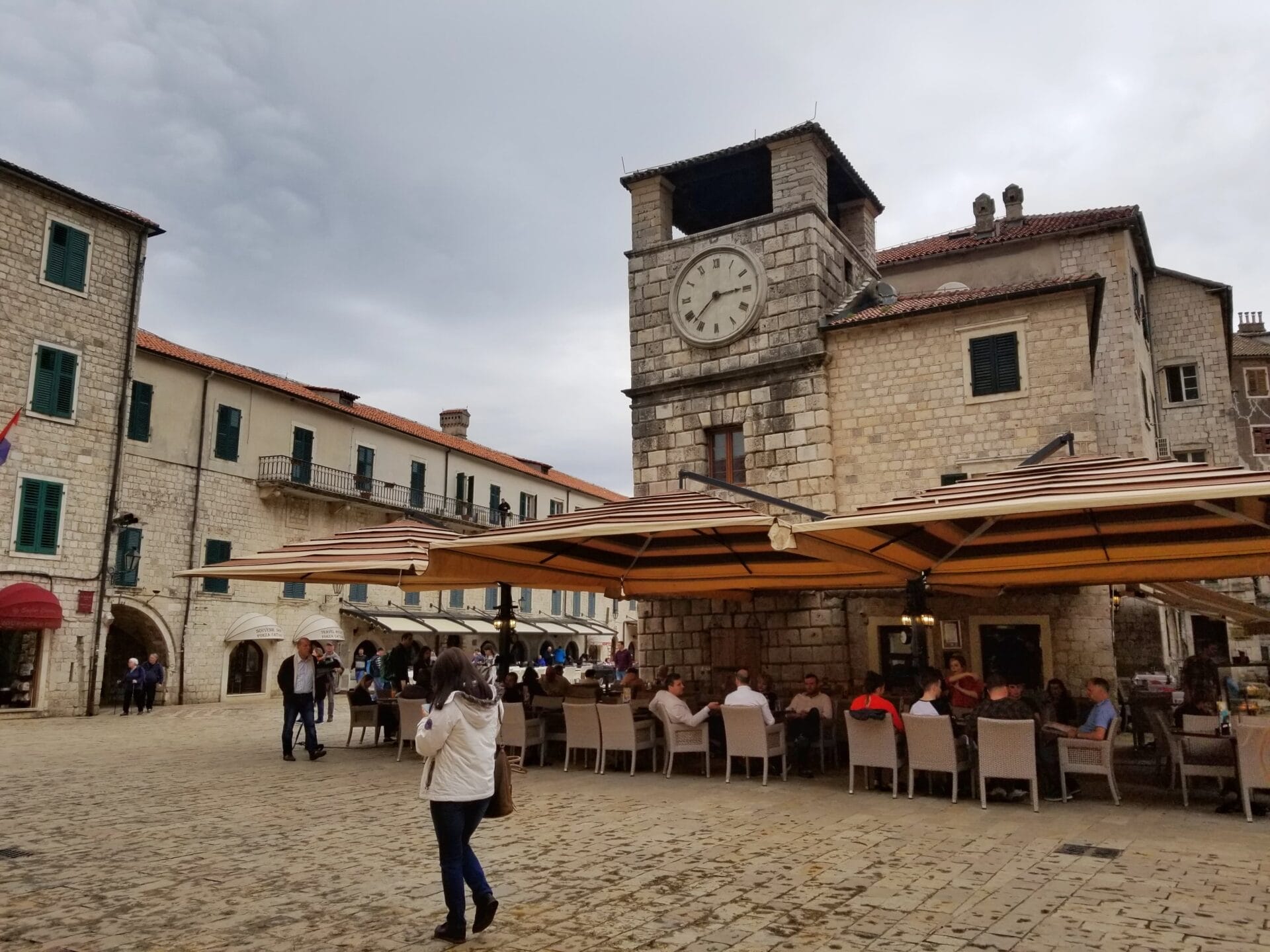 Kotor Montenegró things to do - Restaurants in the square Kotor Montenegró things to do - Restaurants in the square