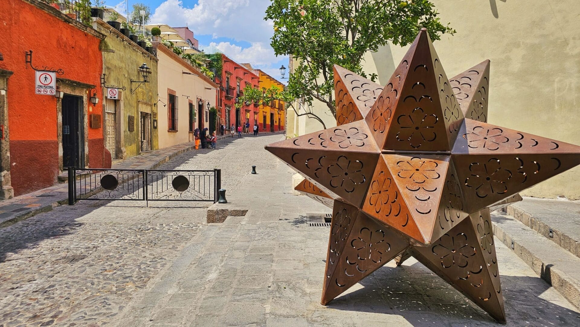 San Miguel De Allende is more expensive to visit than Guanajuato