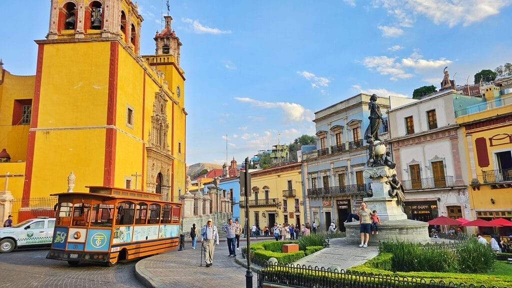 Basilica Colegiata de Nuestra Señora de Guanajuato - Mexico Travel