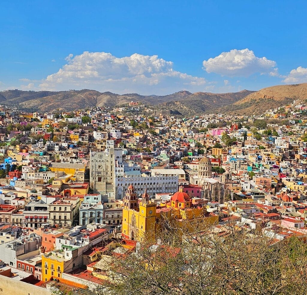 Guanajuato view from Monumento Al Pípila