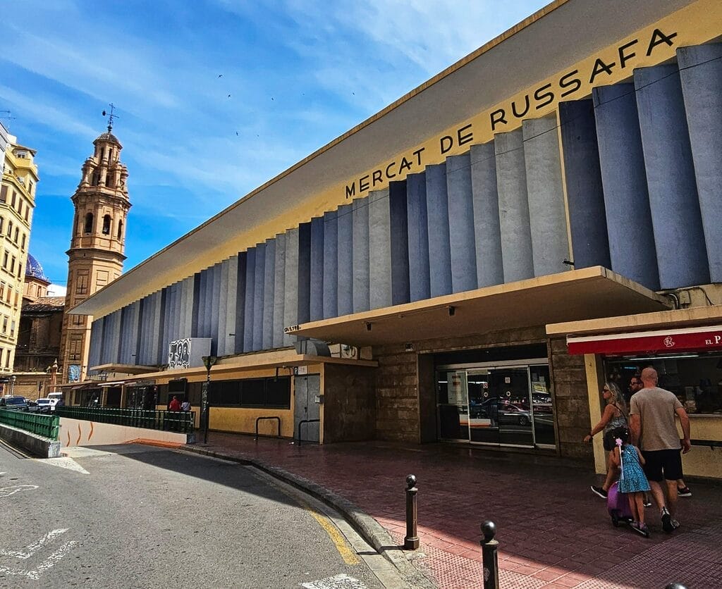 Russafa Market - Barcelona vs Valencia
