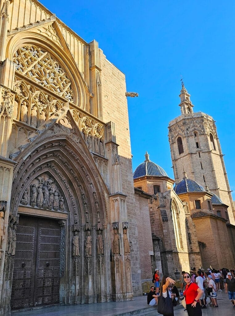 attractions in Valencia vs Barcelona